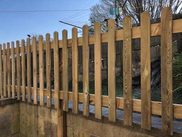 bath garden fencing